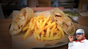 Приготовление шаурмы и бургера с картошкой фри