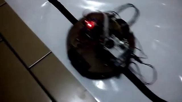 LINUSBot 1 смотреть онлайн