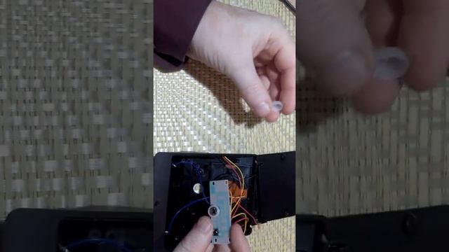 Разбираем настенный уличный светильник на солнечной батарее с датчиком движения смотреть онлайн