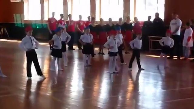 "У моей России длинные косички" смотреть онлайн