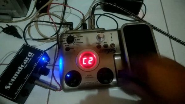 Zoom 505ii with pedal Zoom G1XNext enclosure