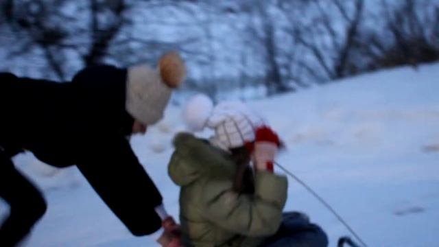 Как не надо кататься на санках. #maniquenchallenge смотреть онлайн