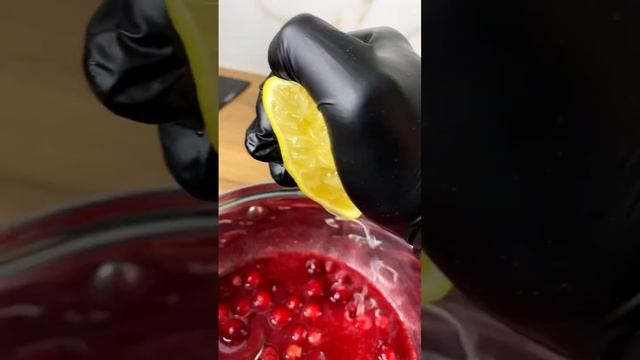 Да!!! Готовим Утиную грудку с клюквенным соусом для своей половинки? на День Всех Влюбленых смотреть онлайн