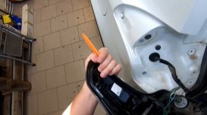 ?Снятие заднего фонаря Toyota RAV 4?