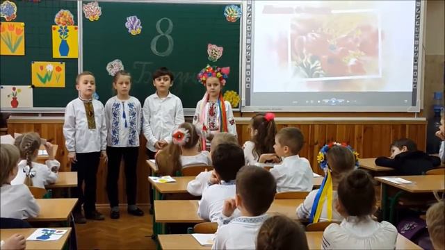 Празднование 8 марта в Школе смотреть онлайн