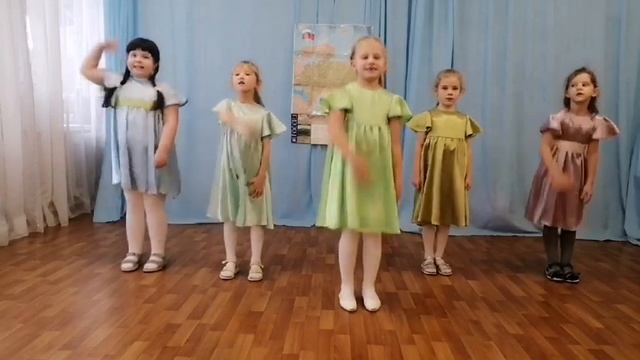 Песня на стихи М.В. Исаковского "Зелёными просторами" смотреть онлайн