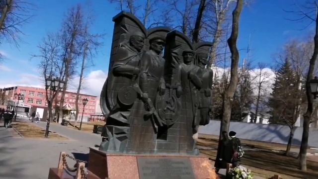 ВОСКРЕСНЫЙ ДЕНЬ В ТУЛЕ | КРЕМЛЬ | МУЗЕЙ ОРУЖИЯ | ЦЕНТРАЛЬНЫЕ УЛИЦЫ ? смотреть онлайн
