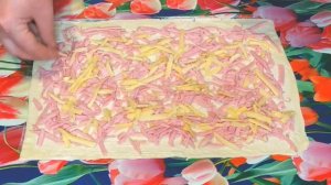 РУЛЕТИКИ из СЛОЁНОГО ТЕСТА с колбасой и сыром. НУЖНЫЙ рецепт.