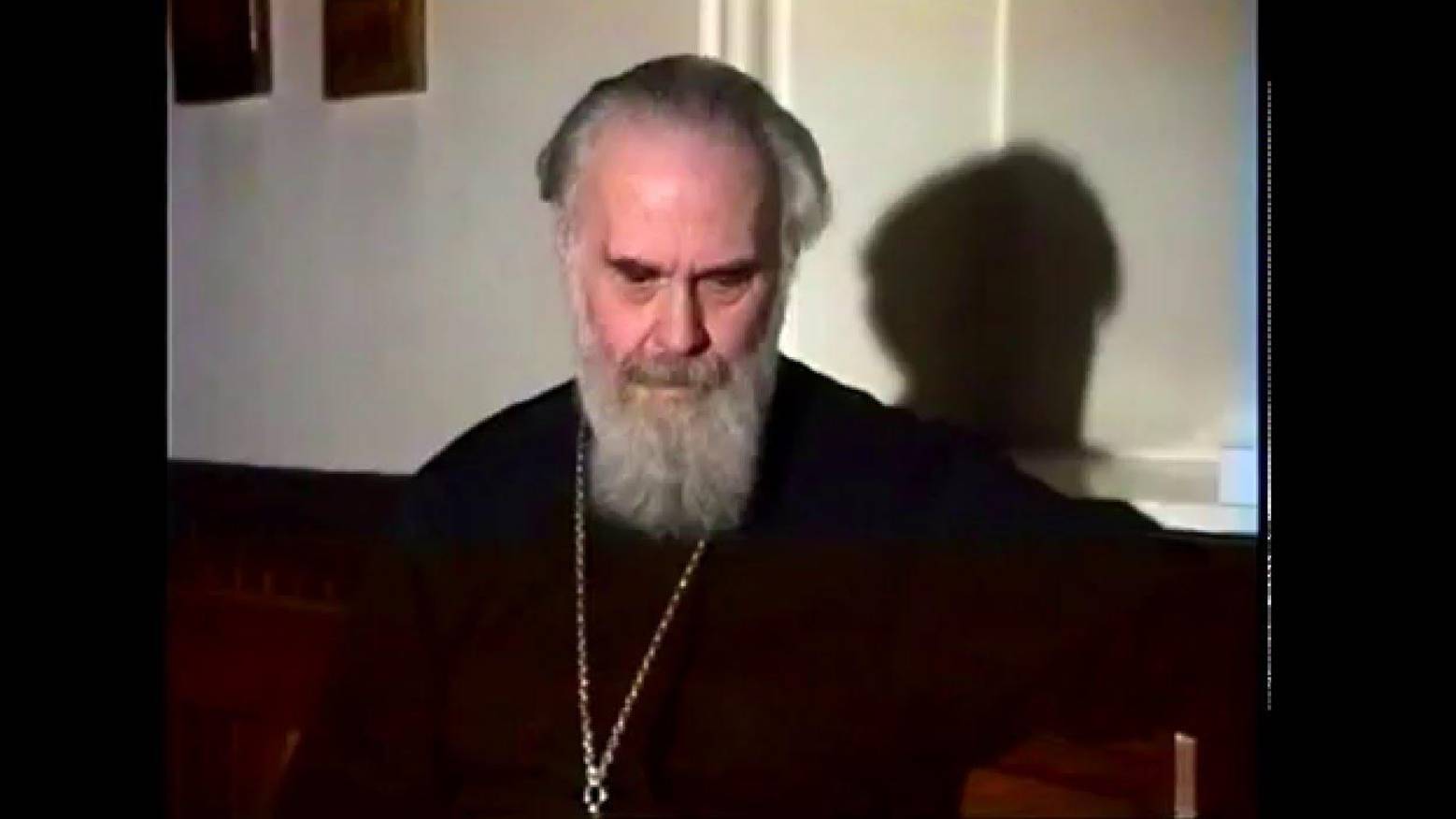 Беседы митрополита Антония Сурожского. Предметы и действия литургии. О таинстве Евхаристии (начало). смотреть онлайн