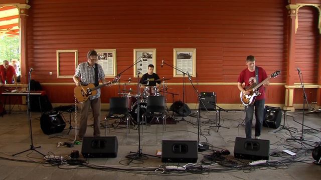 Andres Roots Roundabout 