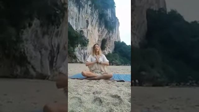 Full Moon Antar Naad Kundalini Meditation with Jewels Bertrand смотреть онлайн