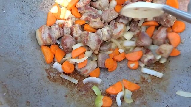 Гречка с мясом в казане на тандыре смотреть онлайн