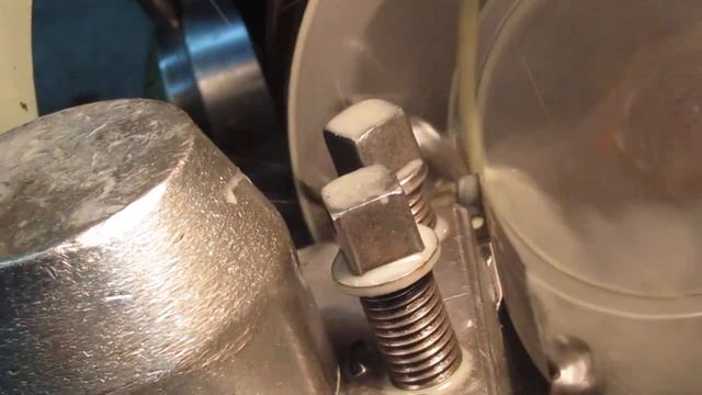 Вырезаем маленький круг из большого пластиной. смотреть онлайн