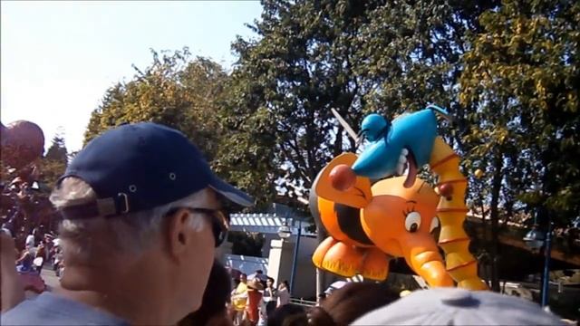 Hong Kong Disneyland Parade 04/10/12 смотреть онлайн