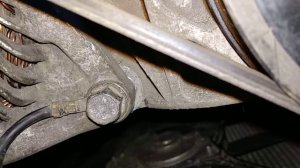 Как снять генератор аутлендер xl 2,4l