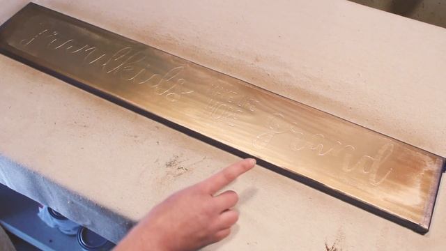 How to Spray Paint Vinyl Stencils for Wood Signs смотреть онлайн