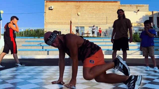 Dance Dacha 2023 feat Kosto Top 9 & Smoke 3:16 смотреть онлайн