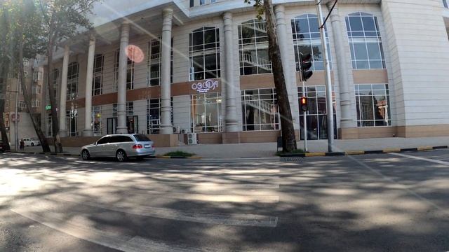 Прогулка по Душанбе. От Душанбе Молл до парка Рудаки. Городская атмосфера 4k смотреть онлайн