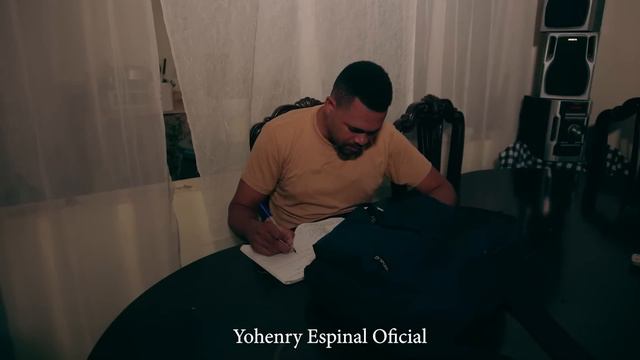 Lo Rechazo Por Ser Limpia Pisos Sin Imaginar en Quien se Convertiria. смотреть онлайн