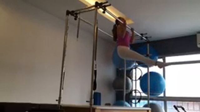 Pilates Dorsais, bíceps , flex quadril смотреть онлайн