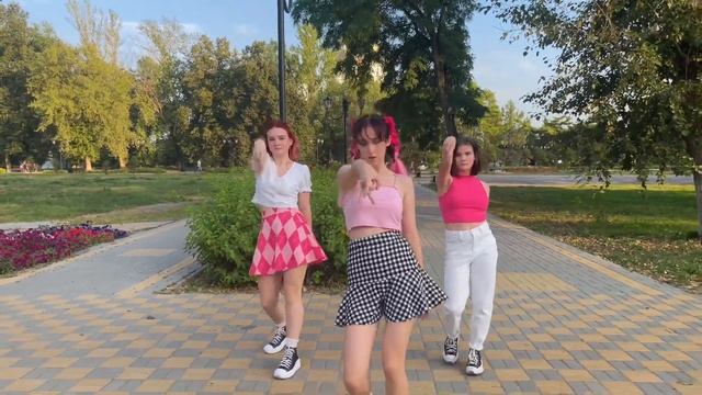 [K-POP IN PUBLIC RUSSIA | ONE TAKE] VIVIZ (비비지) - INTRO (QUEENDOM 2) + BOP BOP!|Dance Cover By Lila смотреть онлайн