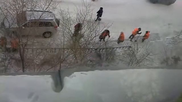 Дворники сошли с ума.. смотреть онлайн