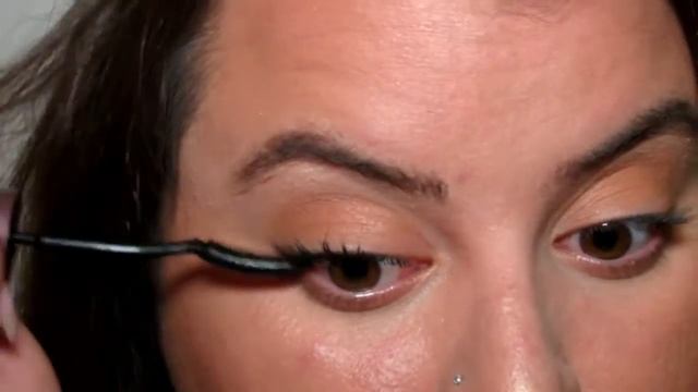 FIRST IMPRESSION: Maybelline Lash Sensational Curvitude Mascara! смотреть онлайн