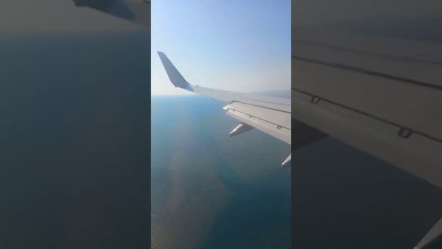 Посадка самолёта Аэропорт Сочи. Landing of the plane at the Sochi airport смотреть онлайн
