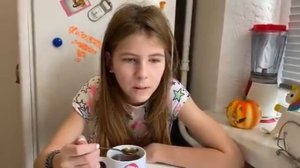 ВЛОГ Наше утро / Кира заболела , а я украсила квартиру к Хеллоуин / Как я учу английский