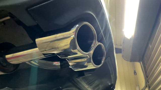 ? Mercedes W221 на усиление звука выхлопа ? смотреть онлайн