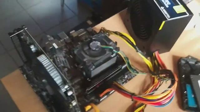 Ryzen 5 1500X в работе, с серийкой смотреть онлайн