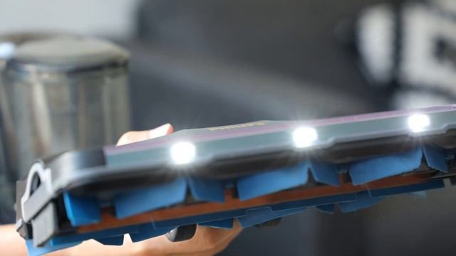 Stofzuigen én dweilen tegelijk - Philips SpeedPro Max Aqua Review смотреть онлайн