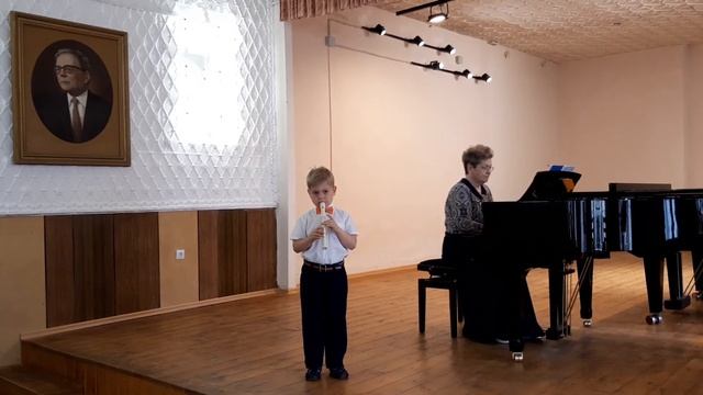 Cuşnir Tihon (6 years) / В. Ефимов "В стиле Брейк-данса" смотреть онлайн