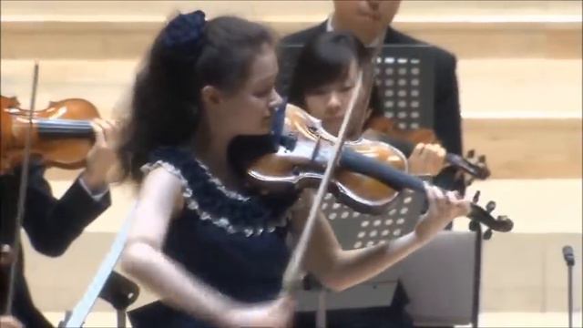 Anna Savkina plays Mozart - Violin concerto No.1 in B flat Major 3rd movement смотреть онлайн