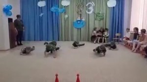 Супер танец мальчиков на 23 февраля