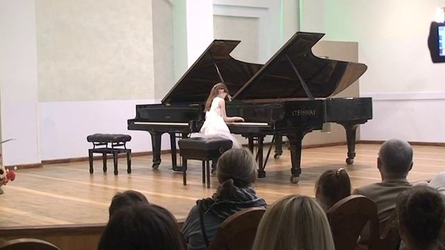 Эдвард Григ - Шествие гномов / Edvard Grieg - March of the Dwarfs смотреть онлайн