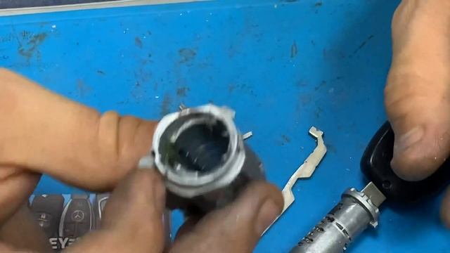 Ремонт замка зажигания Honda смотреть онлайн