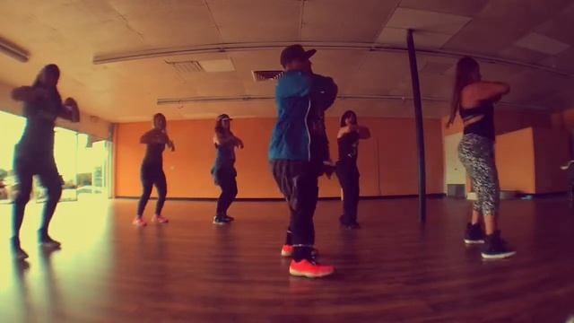 Samba La Mamba - Mc Order ft #teamGMO, Sari Cid, Mayte Mendoza, Mona Rodiguez смотреть онлайн