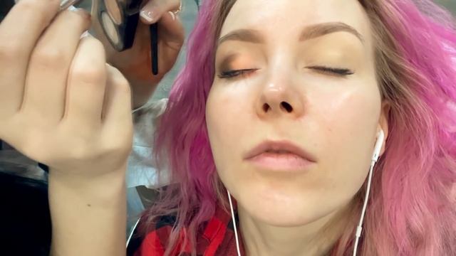 ТУШЬ СМЫВАТЬ НЕ БУДЕМ -ПРОСТО СТРЯХНЕМ КАТЫШКИ! Грязные кисти и классика /Треш-обзор салона красот смотреть онлайн