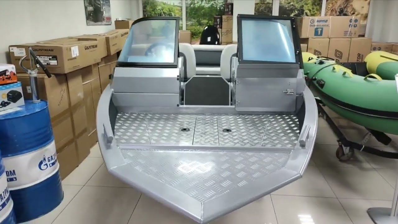 Обзор лодки Volzhanka 44 Fish с мотором Yamer 40T 2Т с гидроподъемом.