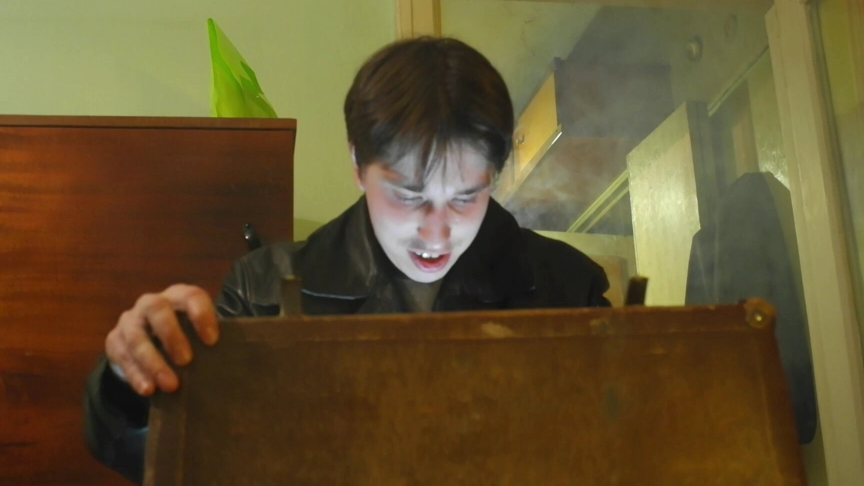 ВОСЬМИ-МАРТОВСКИЙ КУШ💼