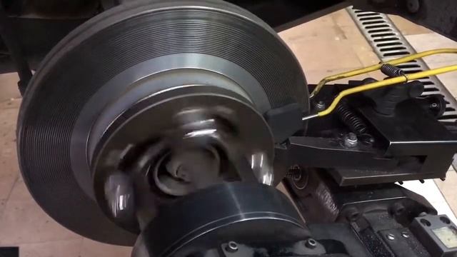 Проточка дисков — Торгово сервисный центр «Абсолют-Авто» (г. Шахты) смотреть онлайн