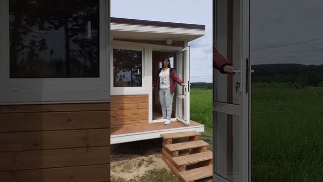 Видеоотзыв о бане «Скандинавия» 8,0х2,3 м от довольной Заказчицы смотреть онлайн