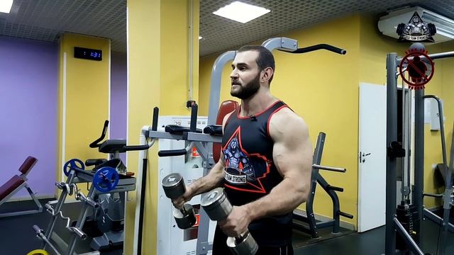 Как накачать руки? Молотки с гантелями. Техника упражнений. Качаем мышцы правильно!