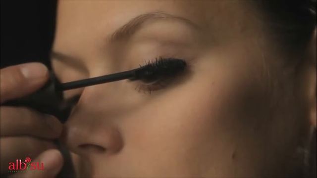 Lash Queen Fatal Blacks - Helena Rubinstein en Albisu смотреть онлайн