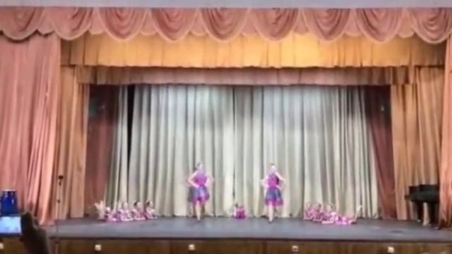 Легкий но шикарный танец смотреть онлайн