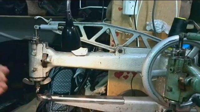 Стерва Минерва или история одной швейной машинки (shoes repair machine Minerva 01204) смотреть онлайн