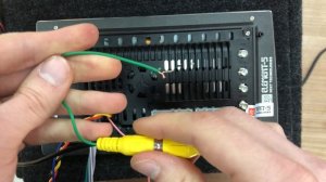 Подключение камеры заднего вида