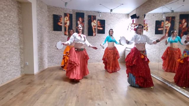 Tribal Bellydance with tambourines. Inspired by FCBD style. смотреть онлайн