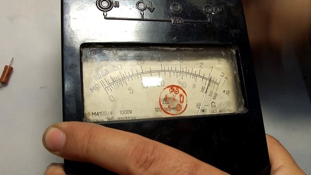 Обзор мегомметра М4100/4 1974 года выпуска. смотреть онлайн